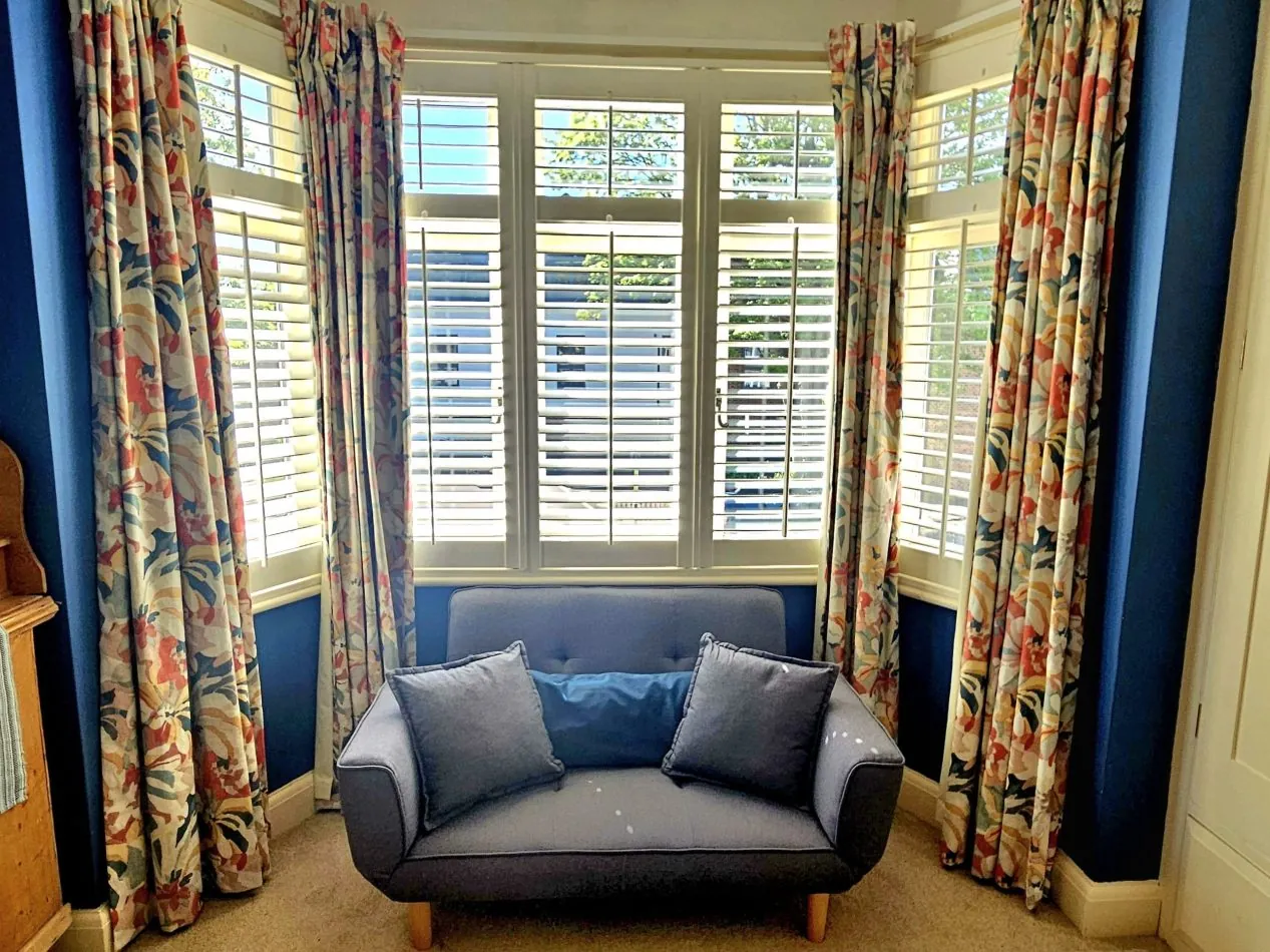 With a sofa bed for little ones, this room adapts perfectly for relaxed family stays without compromising on space.