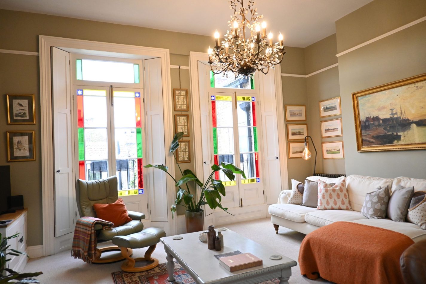 Your elegant, spacious lounge is styled in calming tones, creating a serene space to unwind—perfect for slow evenings after exploring Sandwich, the nearby coast or championship golf courses.