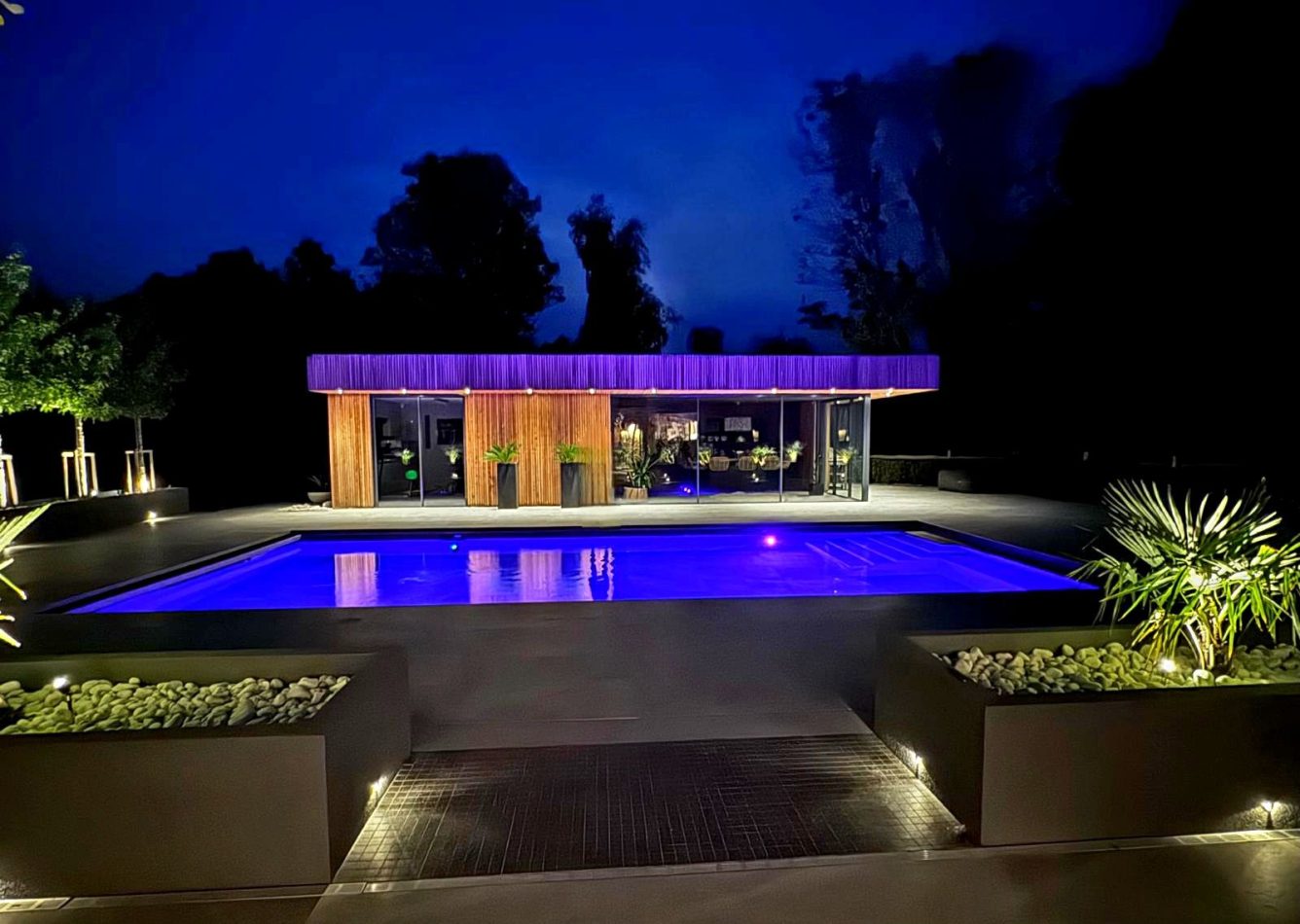Watch the heated pool and pool house glow after dark, creating a magical setting for evening swims and relaxed nights. A stunning outdoor space for luxury stays, entertaining and unforgettable nights in Kent.