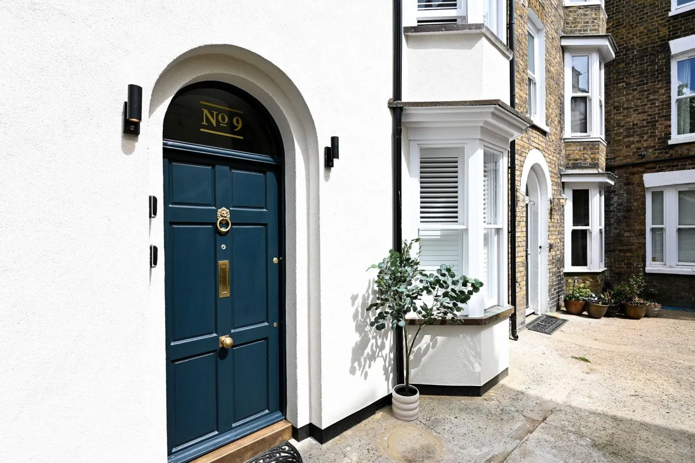 Arrive at your stylish Ramsgate townhouse and step straight into coastal living. Tucked moments from the harbour, beach and independent cafés, this beautifully restored home is the perfect base for family getaways and seaside escapes.