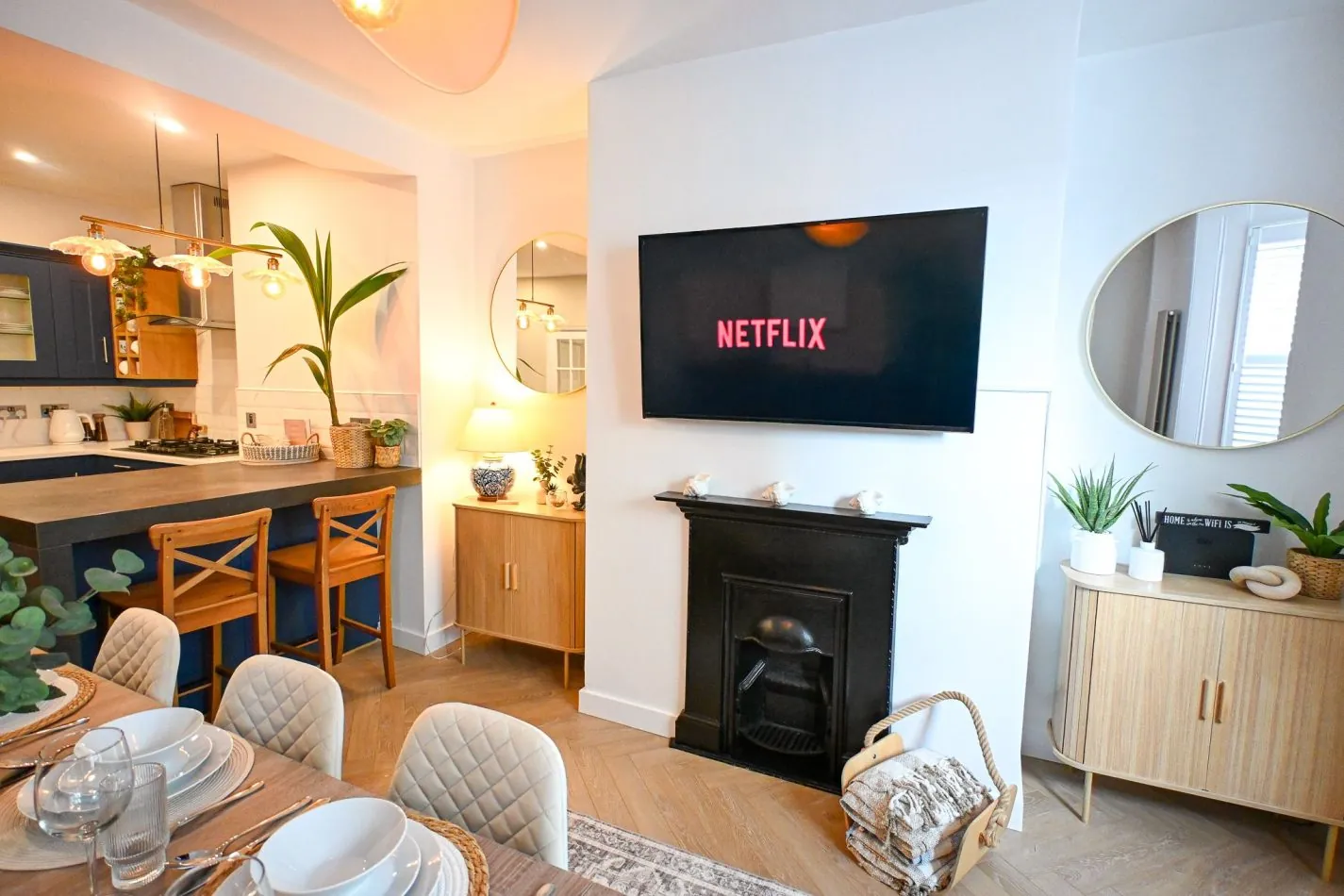 After a day exploring Ramsgate's beaches and historic harbour, sink into the comfortable seating and enjoy your favourite shows on the Smart TV with Netflix. The perfect spot for relaxed evenings, family movie nights and planning tomorrow's adventures.