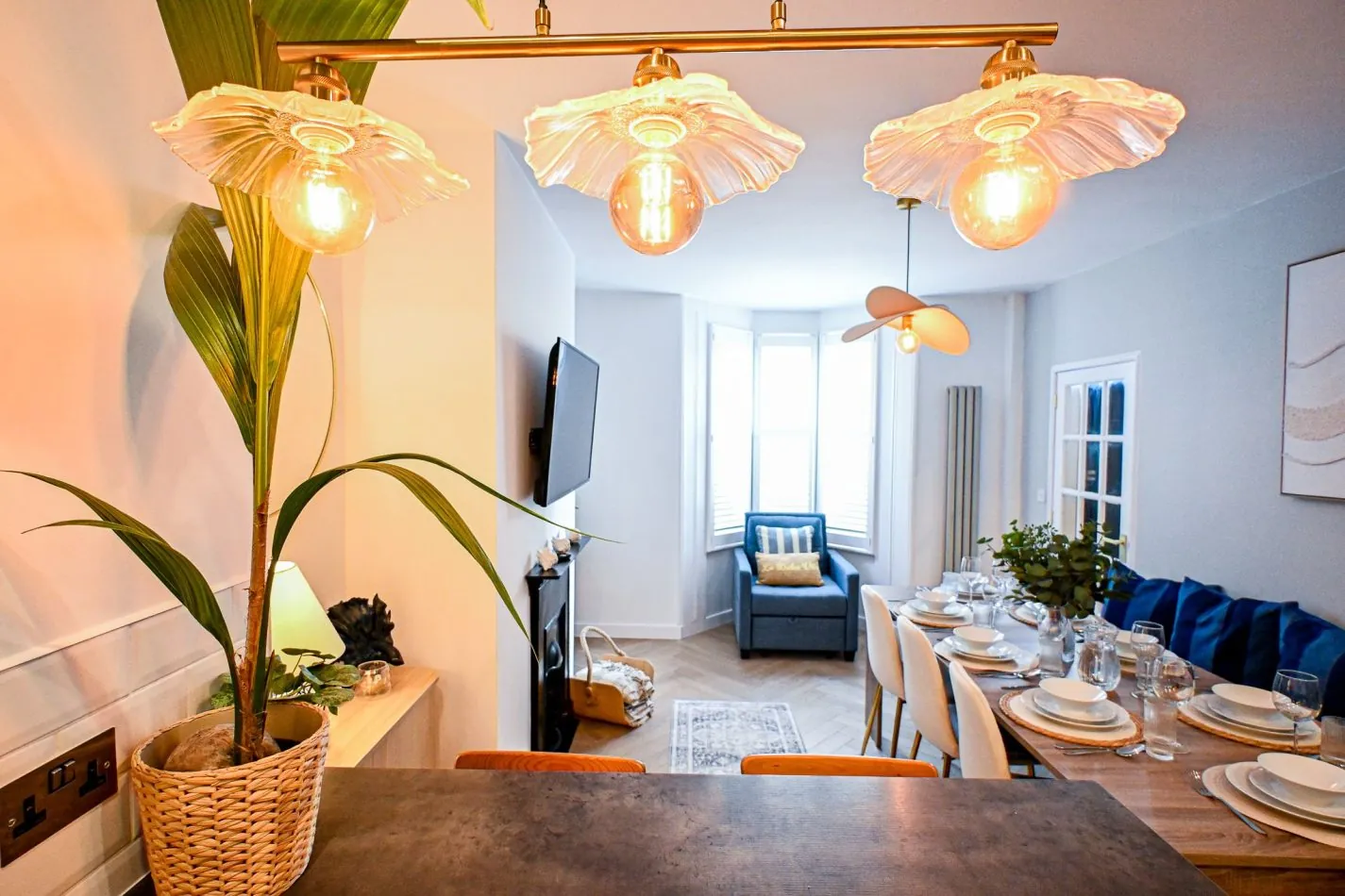 Designed for bringing people together, this stylish open-plan space seamlessly connects the kitchen, dining area and lounge. Whether you're sharing a celebratory meal or planning the day's adventures, Kent House offers the perfect setting for memorable gr