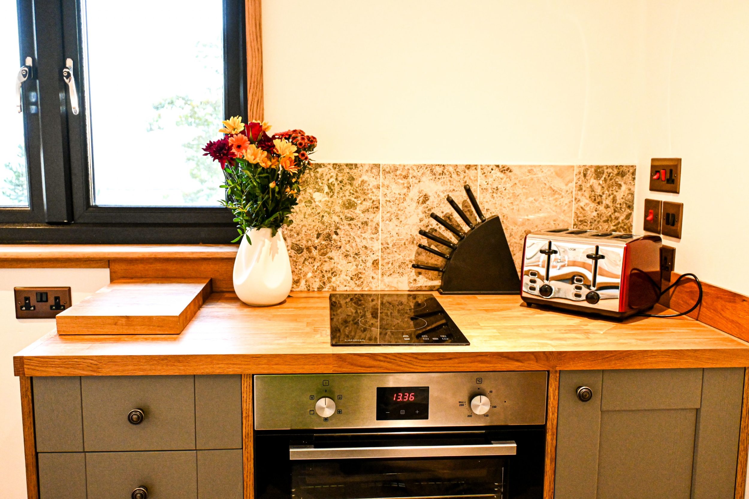 Prepare an easy breakfast or evening meal in the stylish, fully equipped kitchen, complete with warm wooden worktops and countryside views.