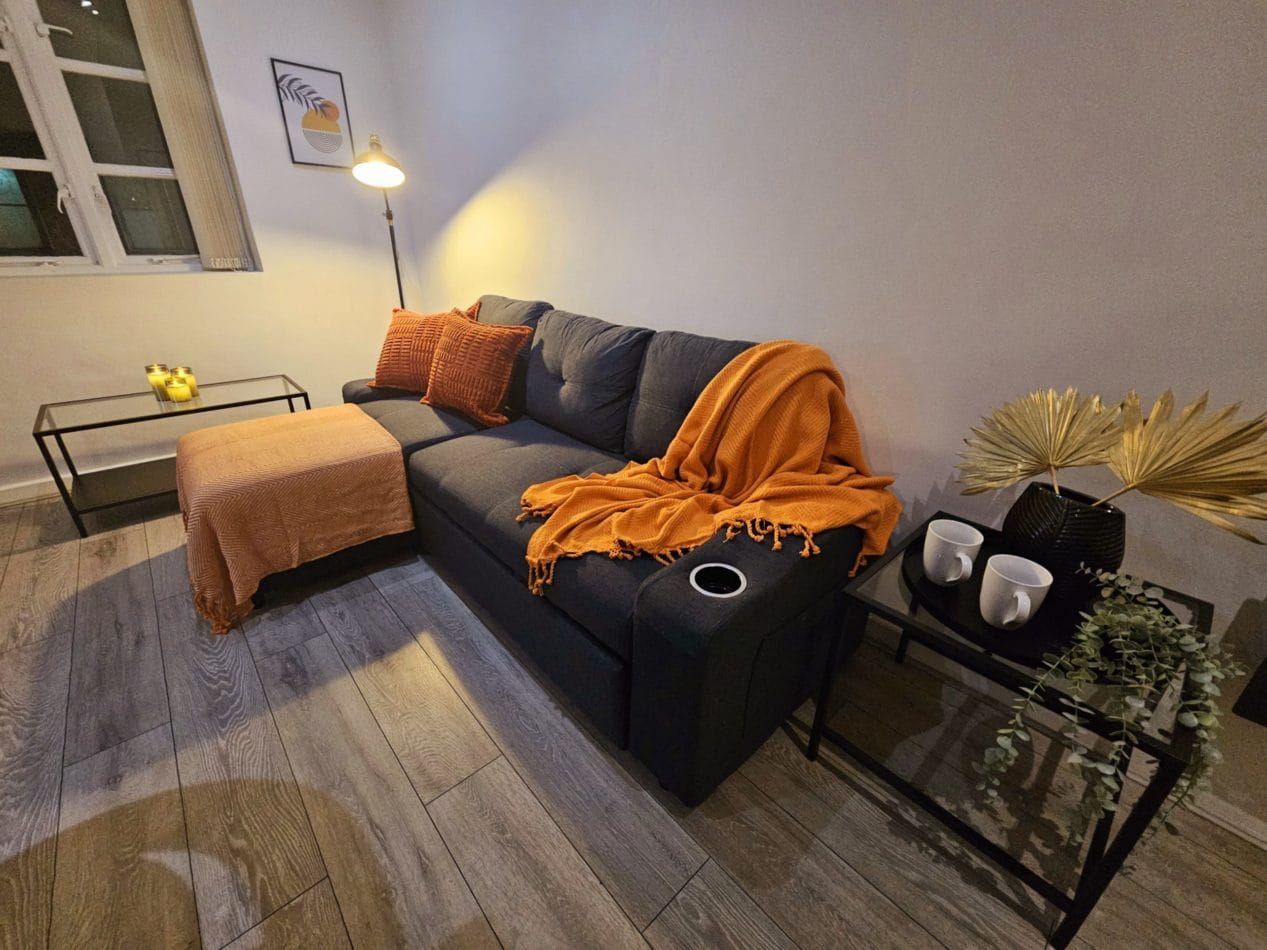 Comfortable sofa seating creates a relaxing space to come home to after work. Having a separate living area rather than spending your evenings in a hotel bedroom makes longer stays considerably more enjoyable.