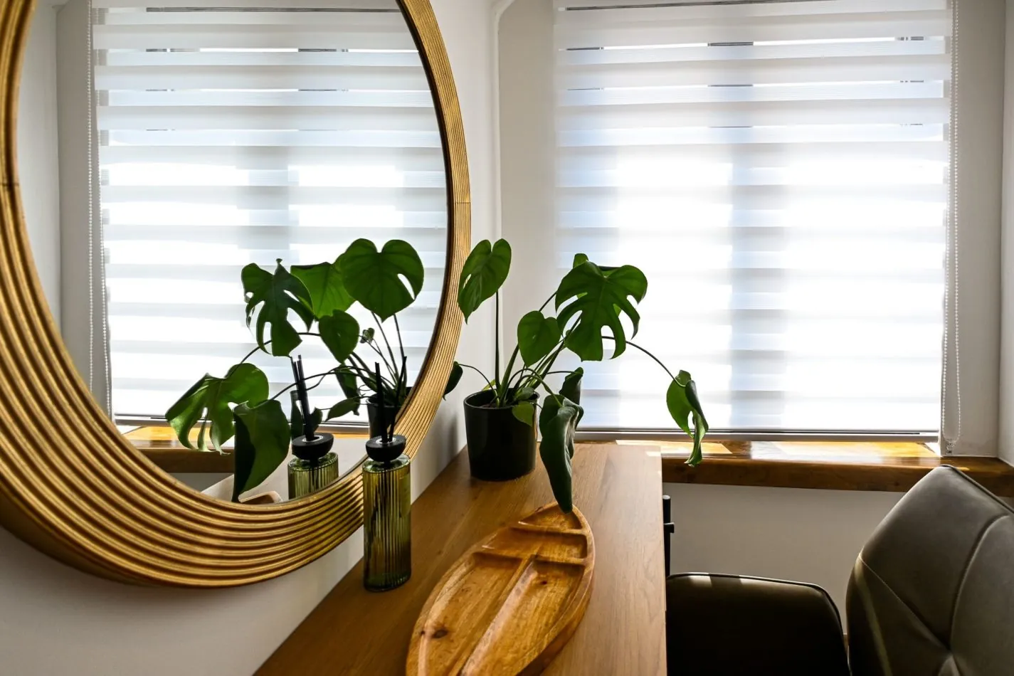 It is the thoughtful little corners that make Martello 25 special. A beautiful spot to get ready for dinner, with contemporary styling sitting effortlessly alongside the character of this historic building.