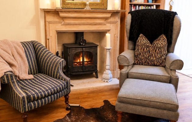 Come home from a refreshing walk along Walmer beach, light the log burner and sink into a comfortable armchair for a wonderfully cosy evening. A starter basket of logs is provided for your stay.