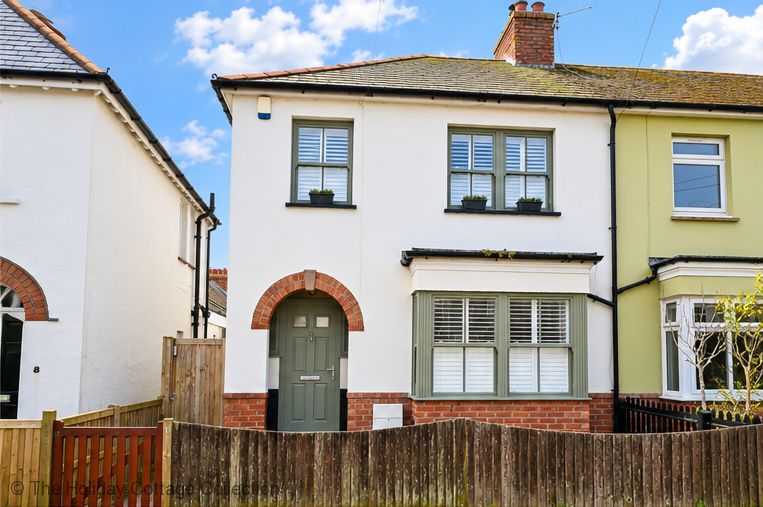 Welcome to Hythe House, a beautifully presented coastal home on a peaceful residential road, just a short stroll from the beach and Hythe seafront.